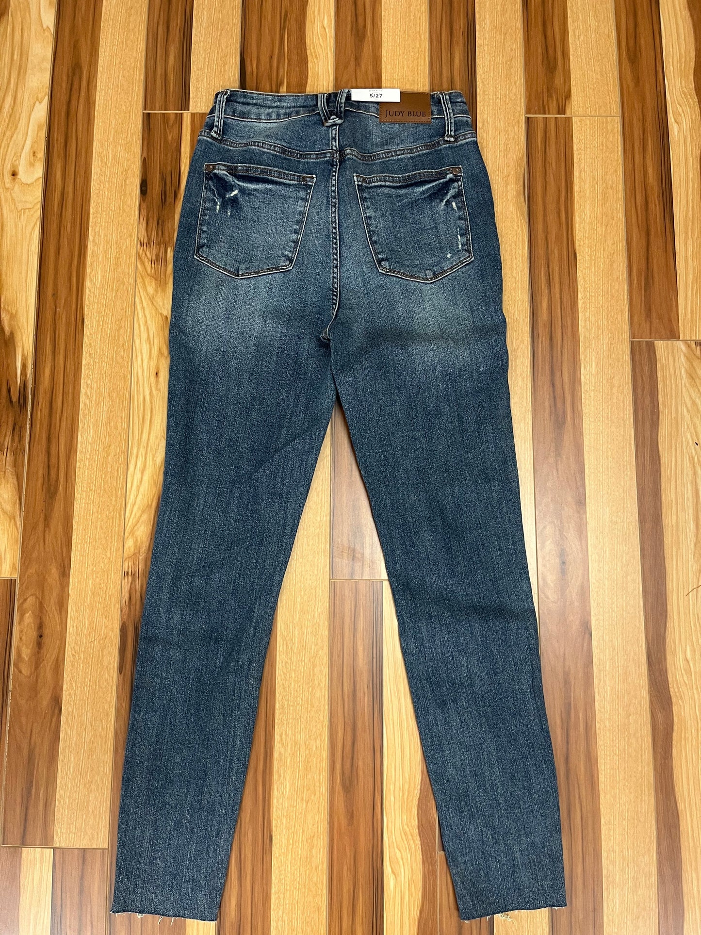 Judy Blue: High Rise Medium Wash-Skinny Jeans
