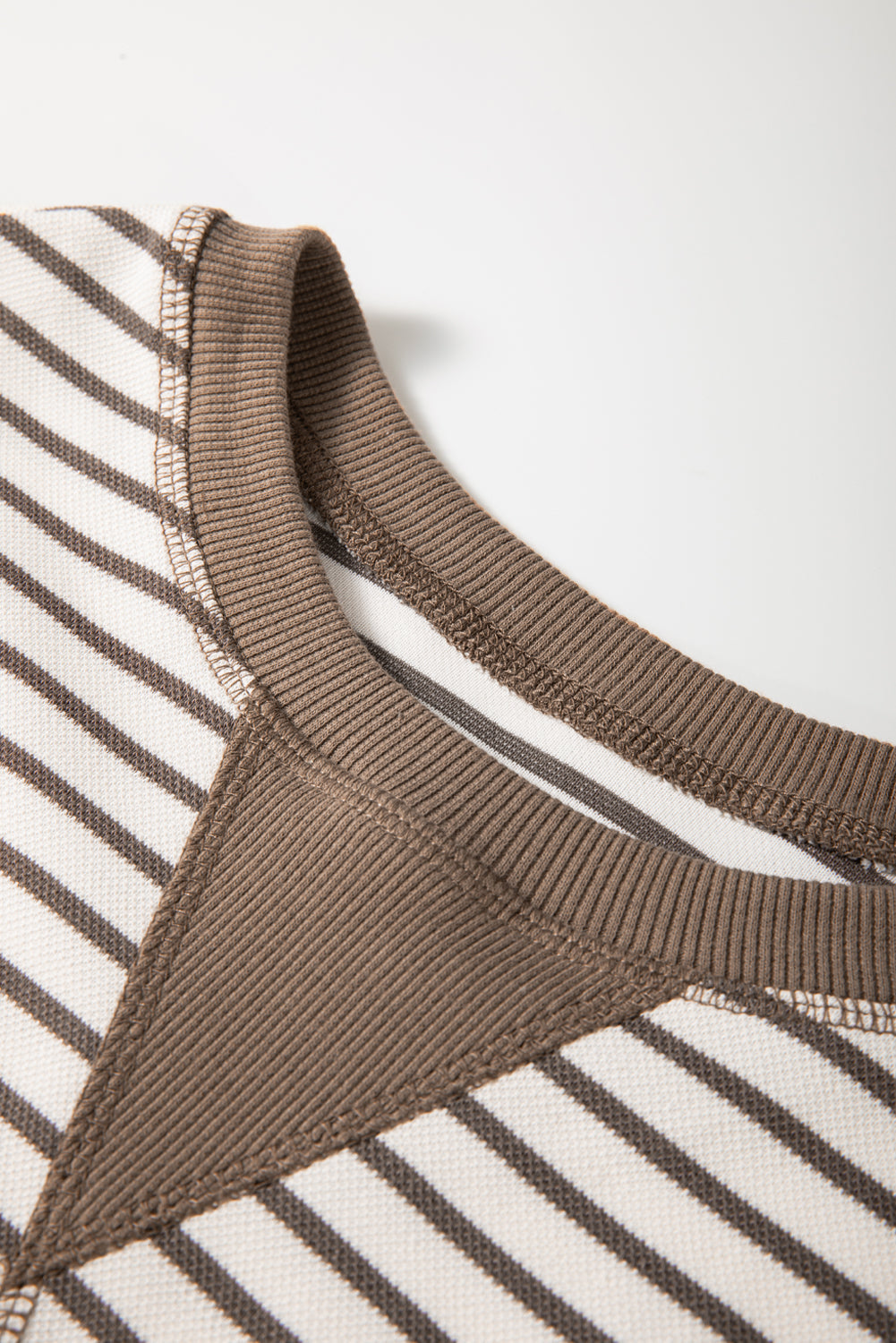 Stripe Contrast Trim Ruffle Sleeve Top