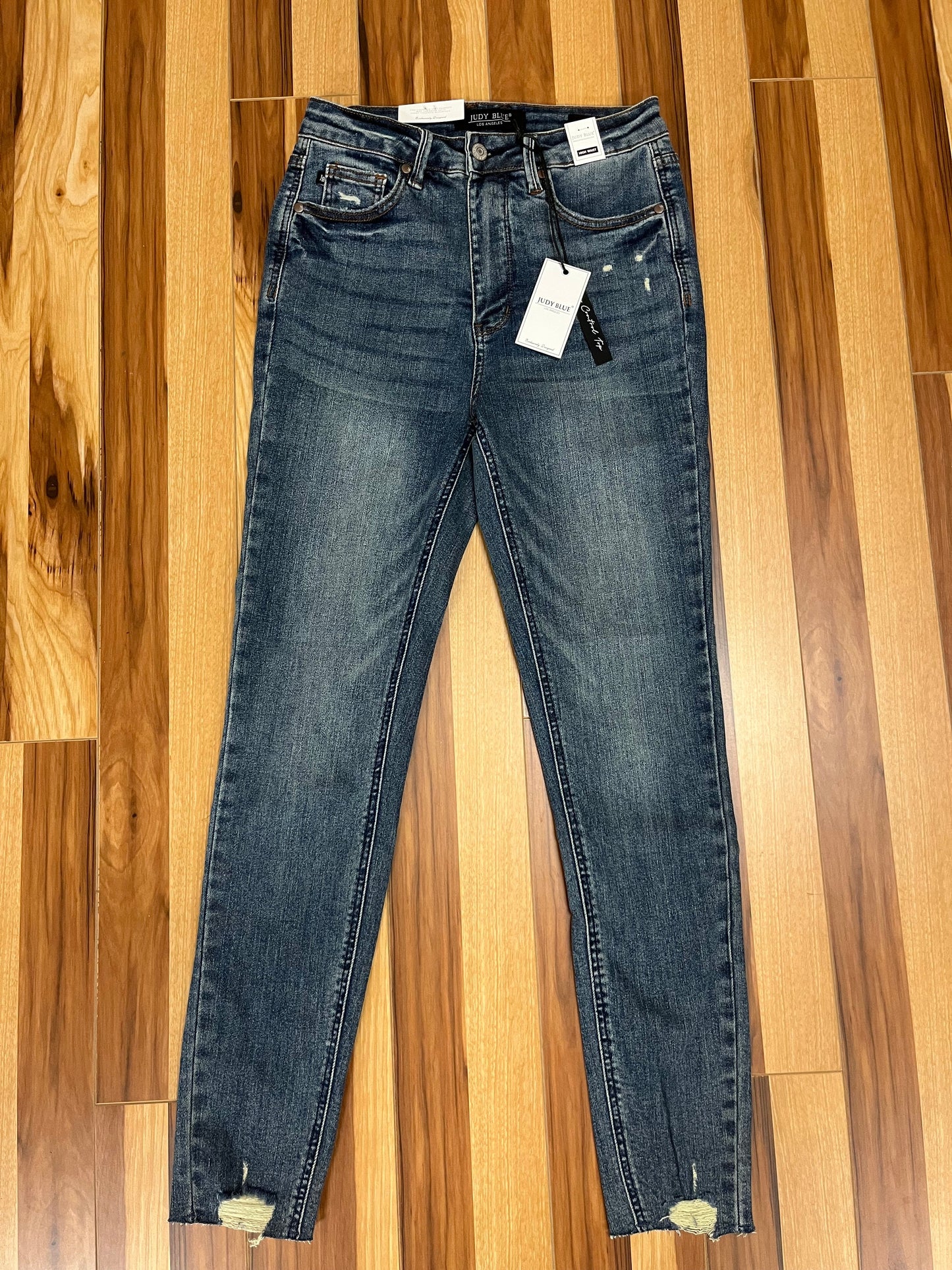 Judy Blue: High Rise Medium Wash-Skinny Jeans