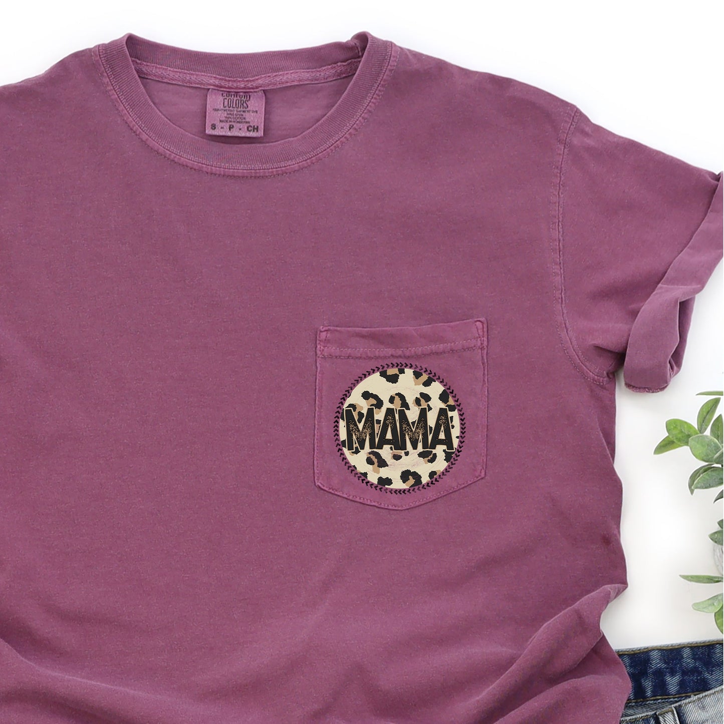 Mama, Retro, Western, Leopard Print, Circle, Pocket Tee Comfort Colors T-Shirt