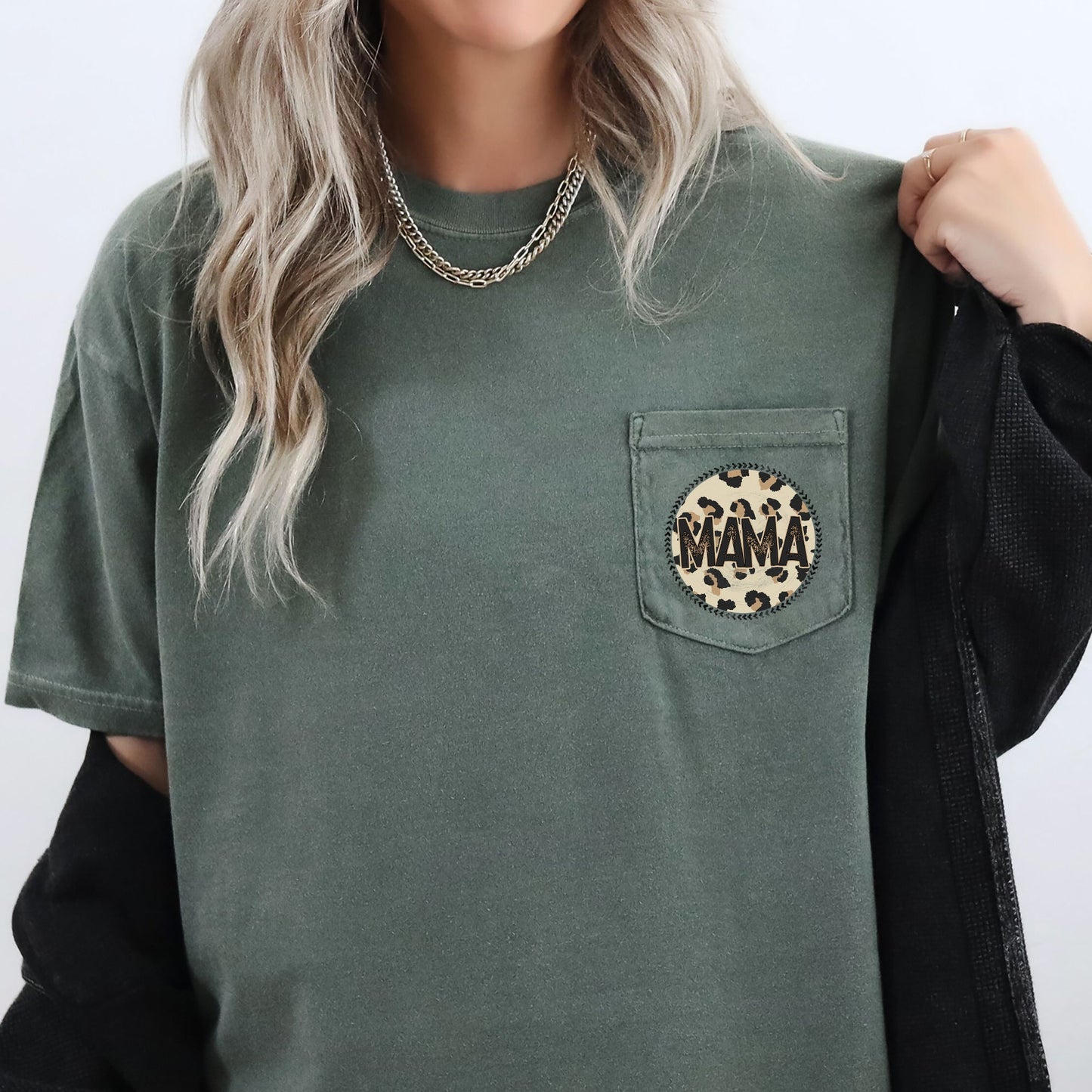 Mama, Retro, Western, Leopard Print, Circle, Pocket Tee Comfort Colors T-Shirt