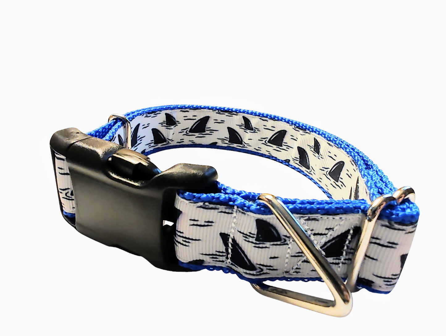 Shark Fin Nylon Dog Collar