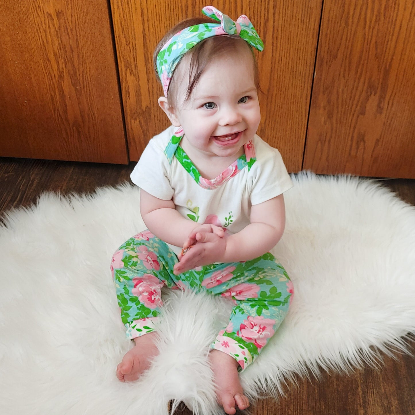 AnnLoren Baby Girls Layette Floral Onesie Pants Headband 3pc Gift Set Clothing