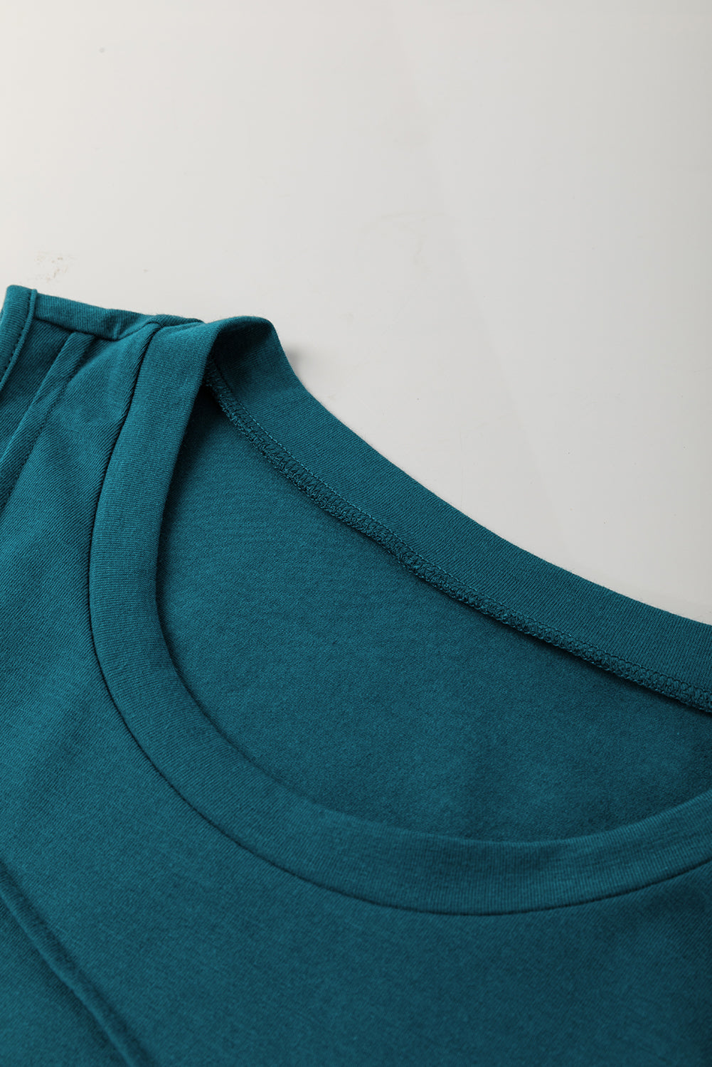 Solid Crisscross Stitching Tank Top