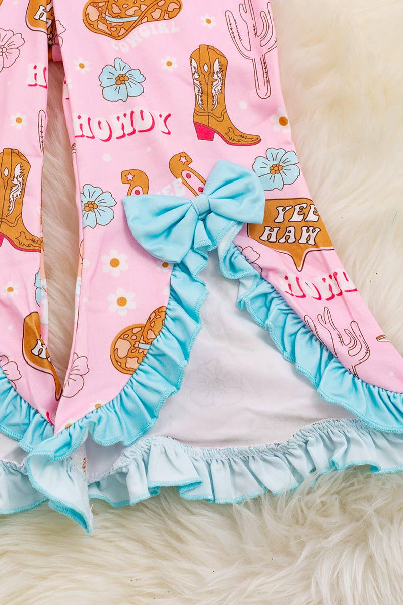 “Howdy” Cowgirl Romper with Bow – Western Charm for Your Little One