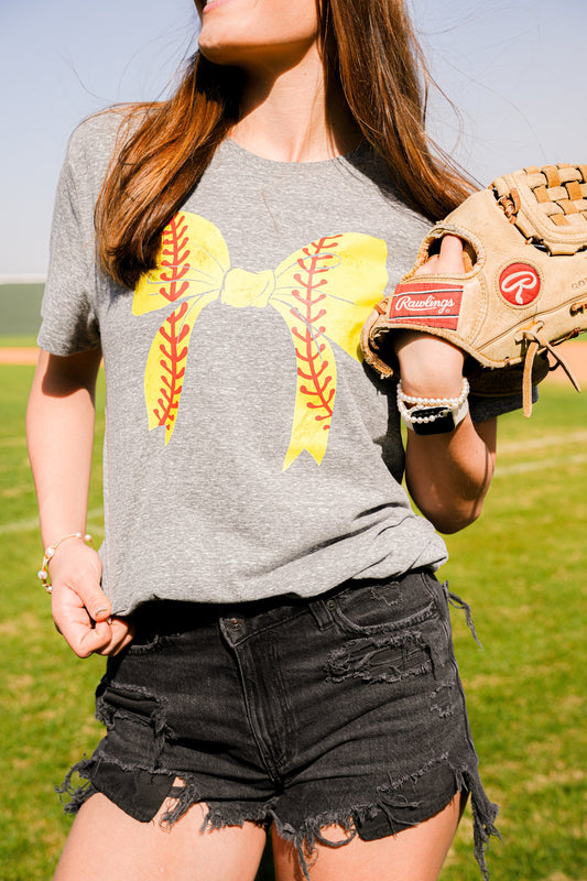 SOFTBALL BOW TEE