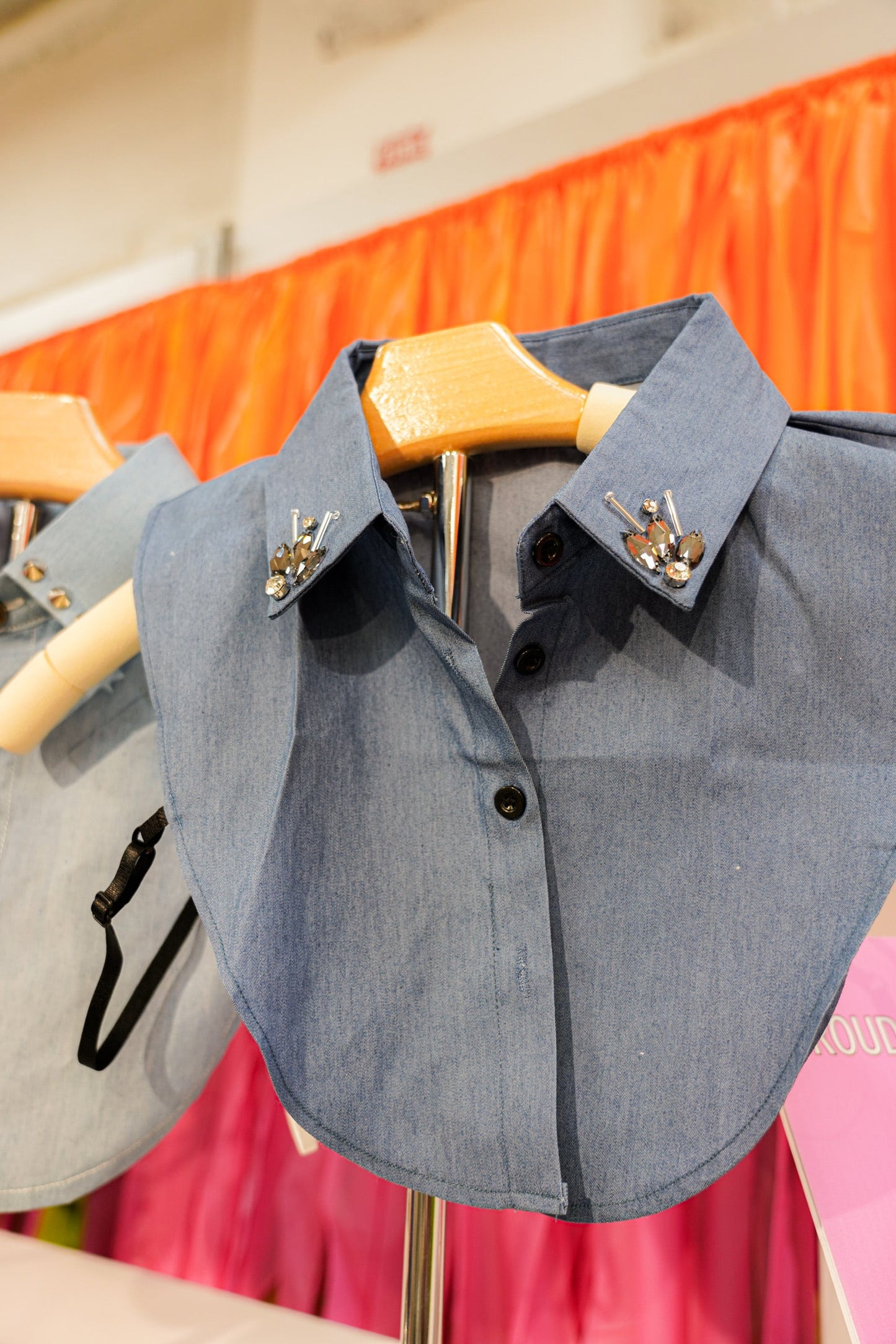 CORPORATE COLLAR