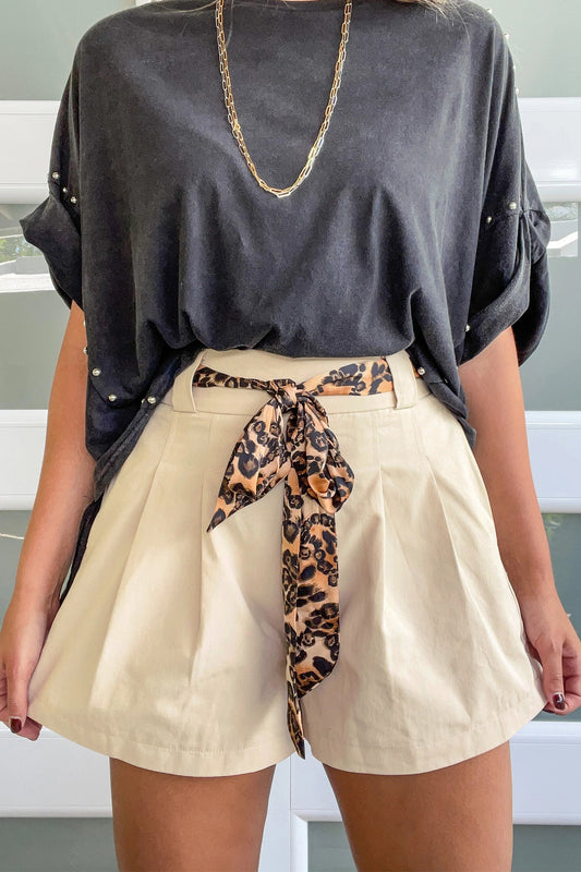 Leopard Contrast Belt Pleated Wide Leg Shorts