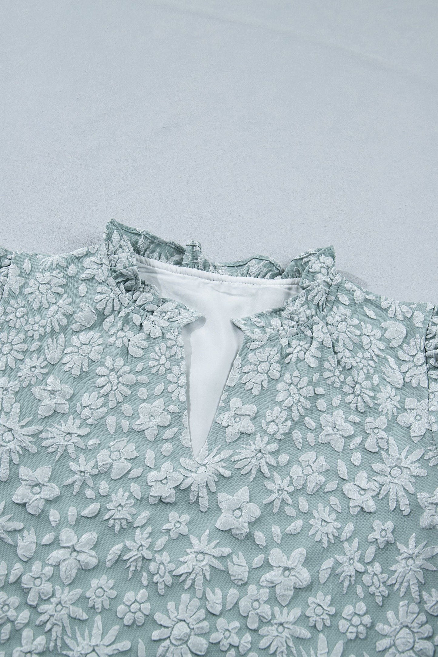 Floral Textured Jacquard Puff Sleeve Blouse