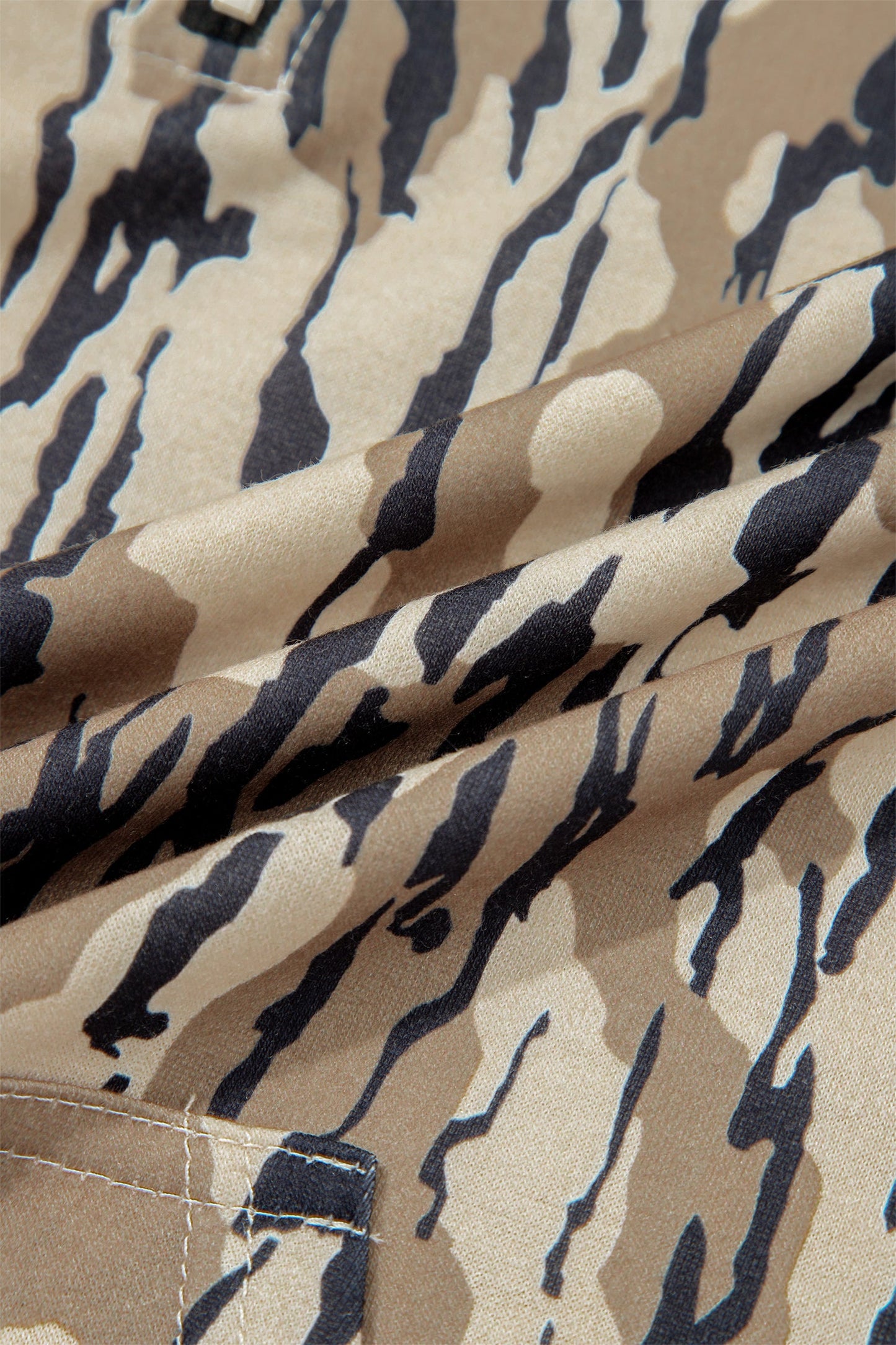 Camo Zipped Collar Kangaroo Pocket Sweatshirt