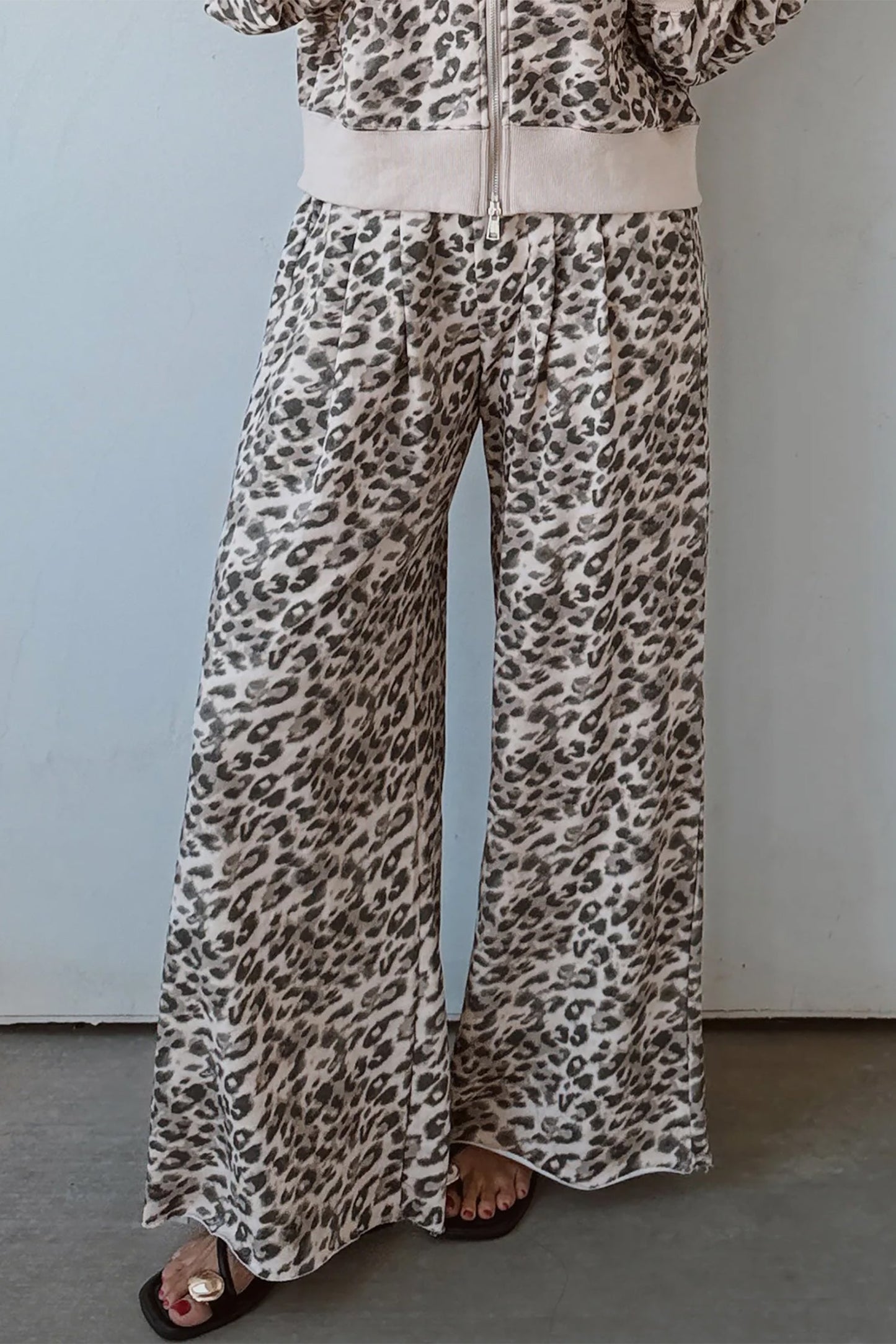 Leopard Elastic Waist Raw Hem Wide Leg Pants