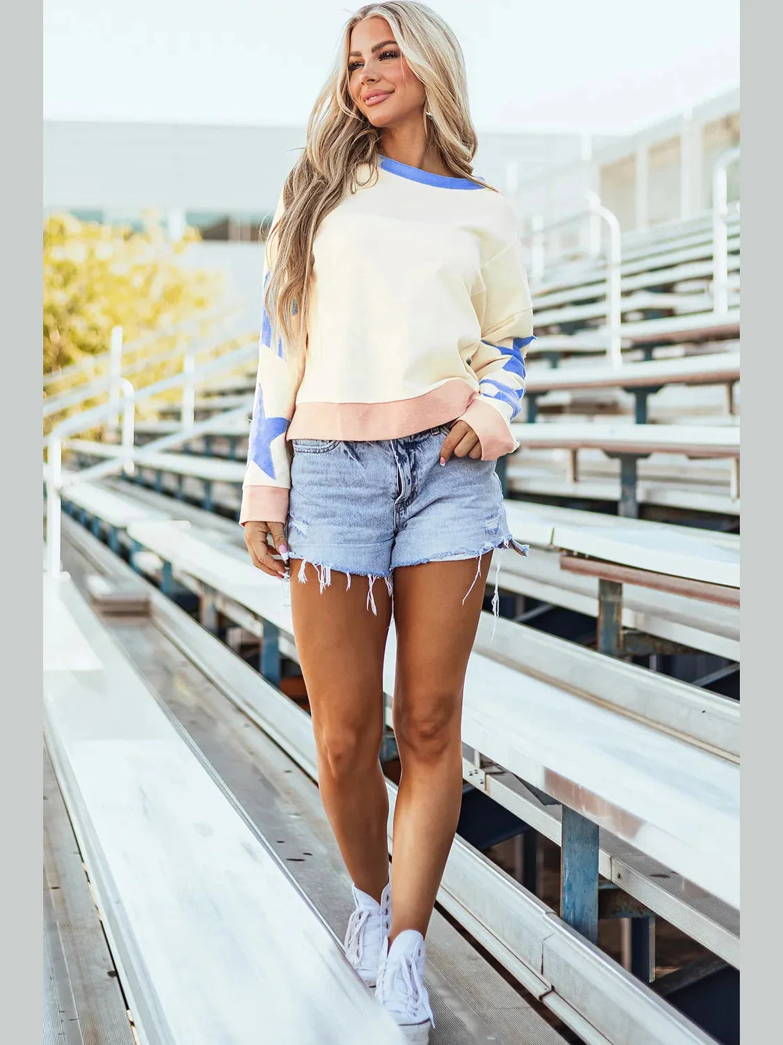 Women Star Contrast Round Neck Long Sleeve Sweatshirt