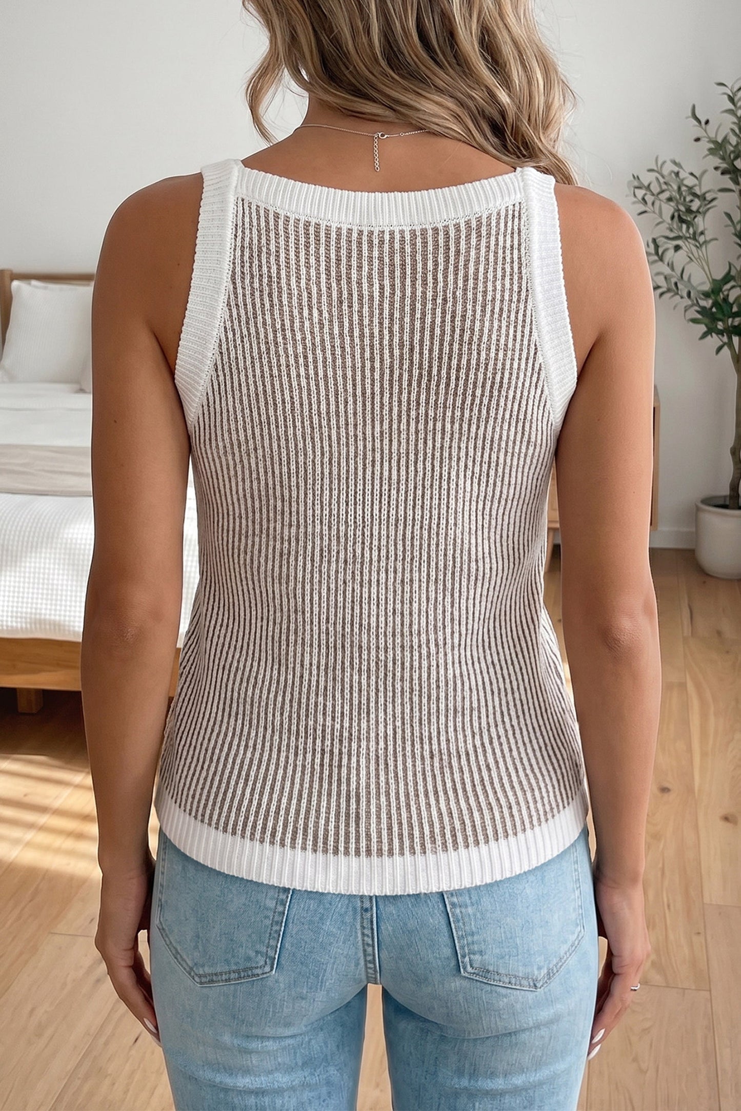 Ribbed Knit Contrast Trim Sweater Tank Top