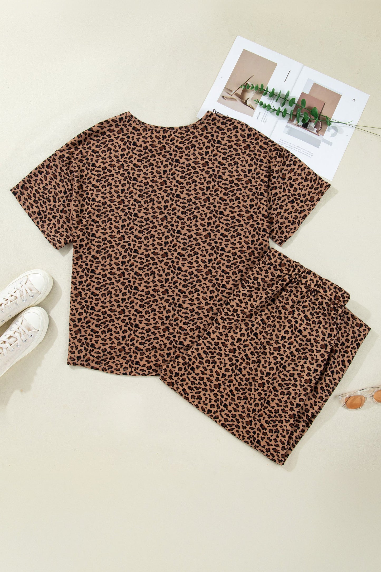Plus Size Leopard Top & Pleated Pants Set