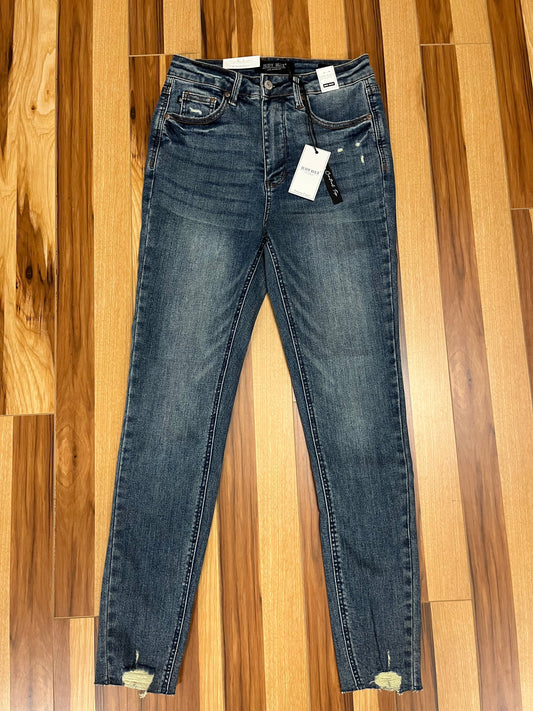 Judy Blue: High Rise Medium Wash-Skinny Jeans