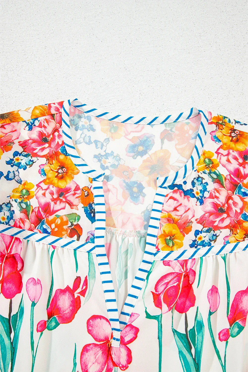 Floral Stripe Trim Split Neck Short Sleeve Blouse
