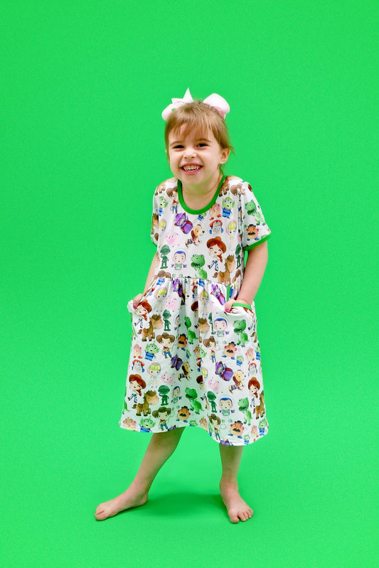 Toy Friends Short Sleeve Pocket Milk Silk Dress