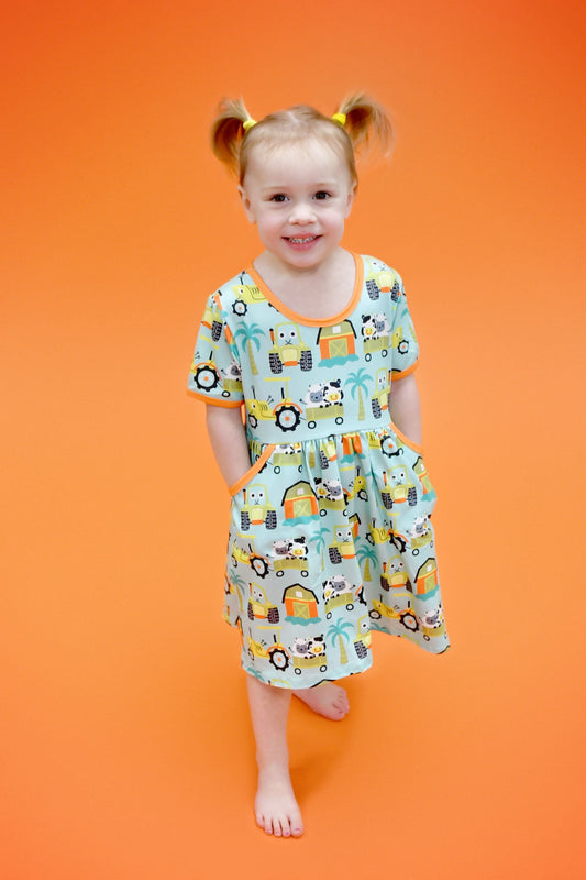 Tropical Farm Short Sleeve Pocket Milk Silk Dress