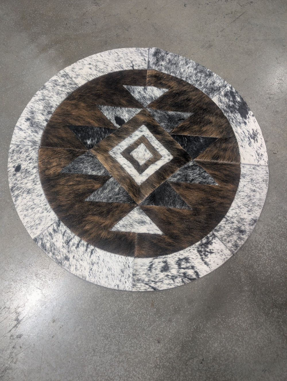 3' Round Patchwork Cowhide Handmade Rug