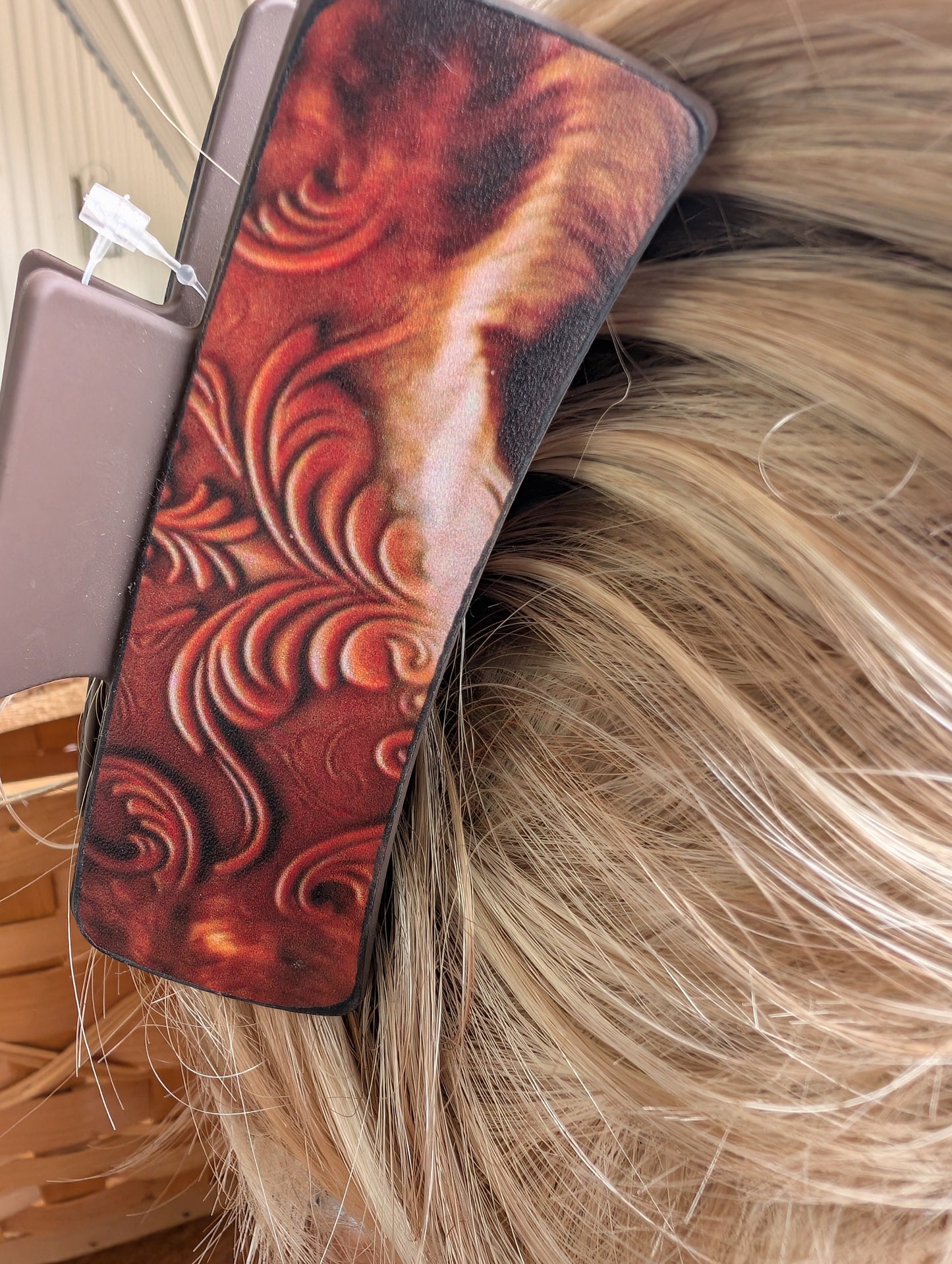 Western-Style Hair Claw for Women – Large 4-Inch Clip