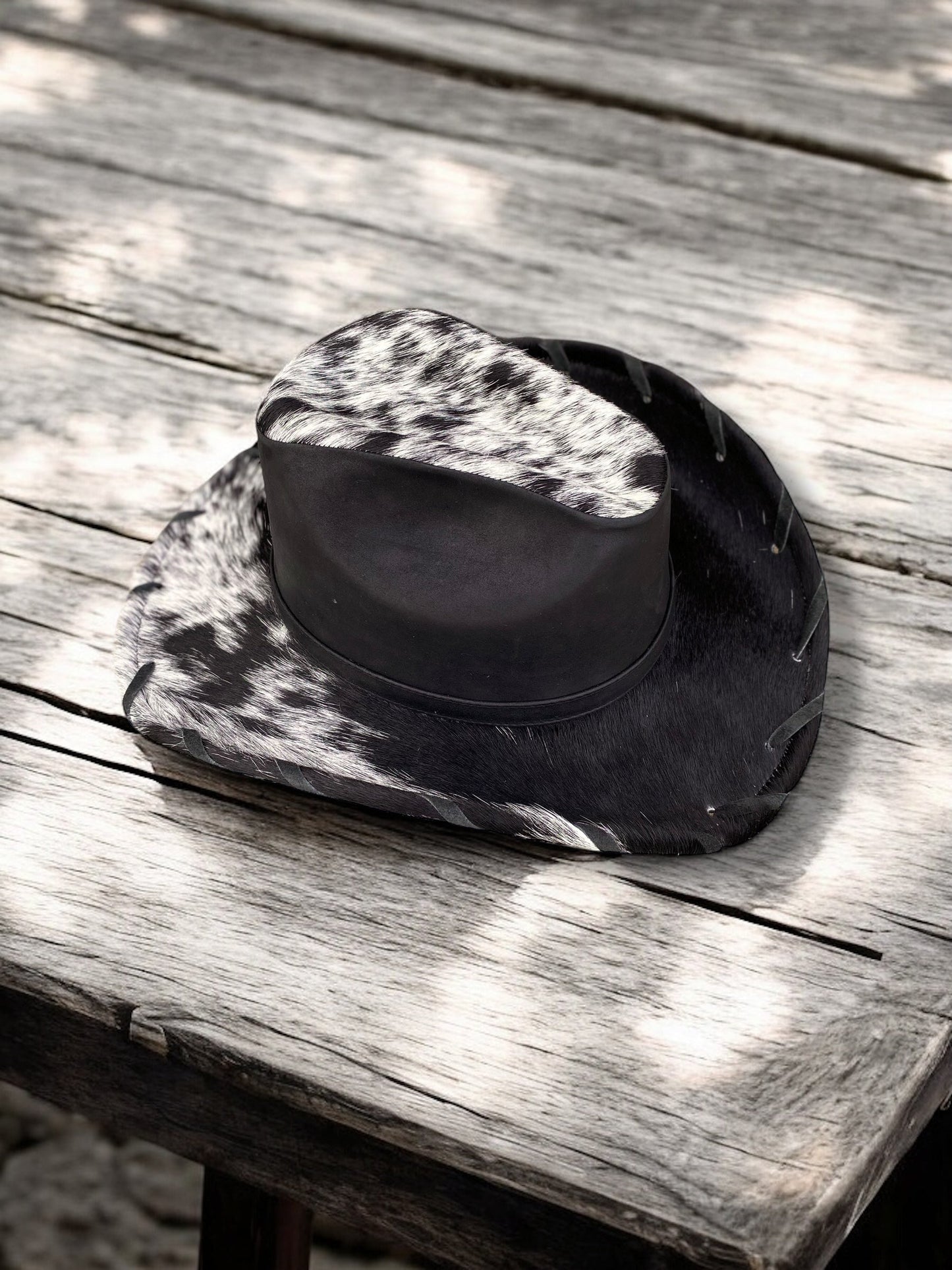 Medium Western Black Cowhide & Genuine Leather Hat