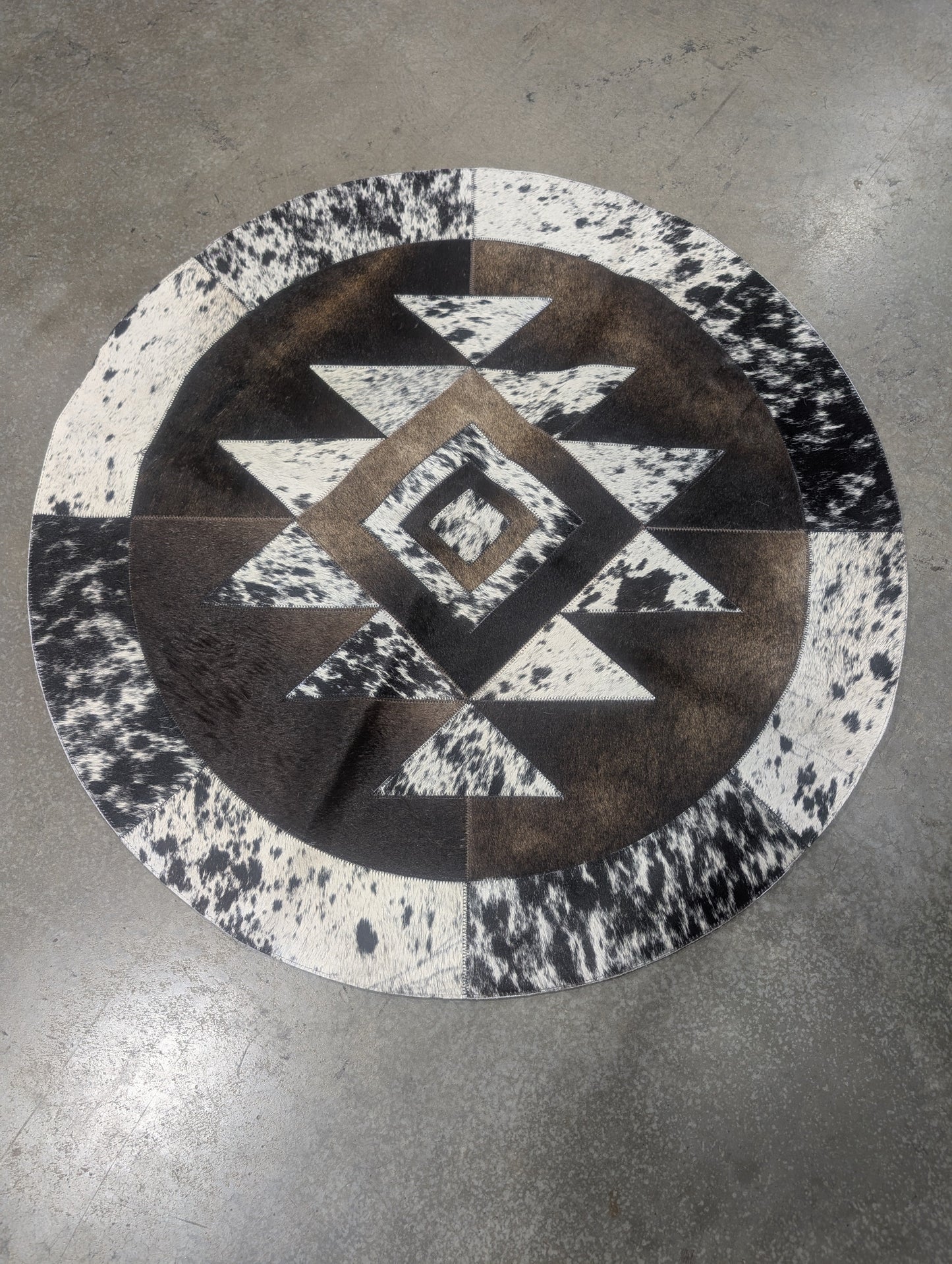 3' Round Patchwork Cowhide Handmade Rug