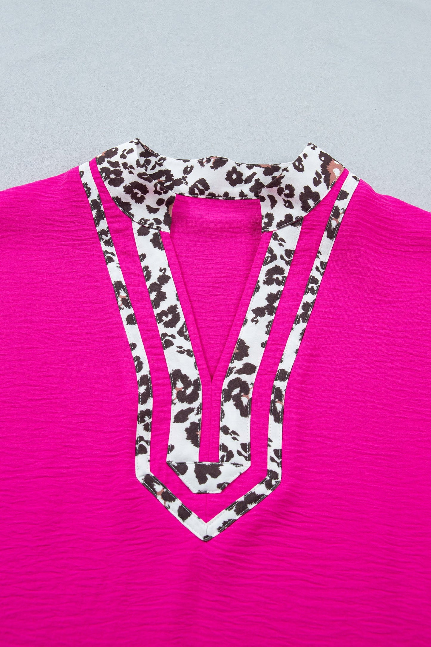 Plus Size Leopard Patchwork V-Neck Short Sleeve Top