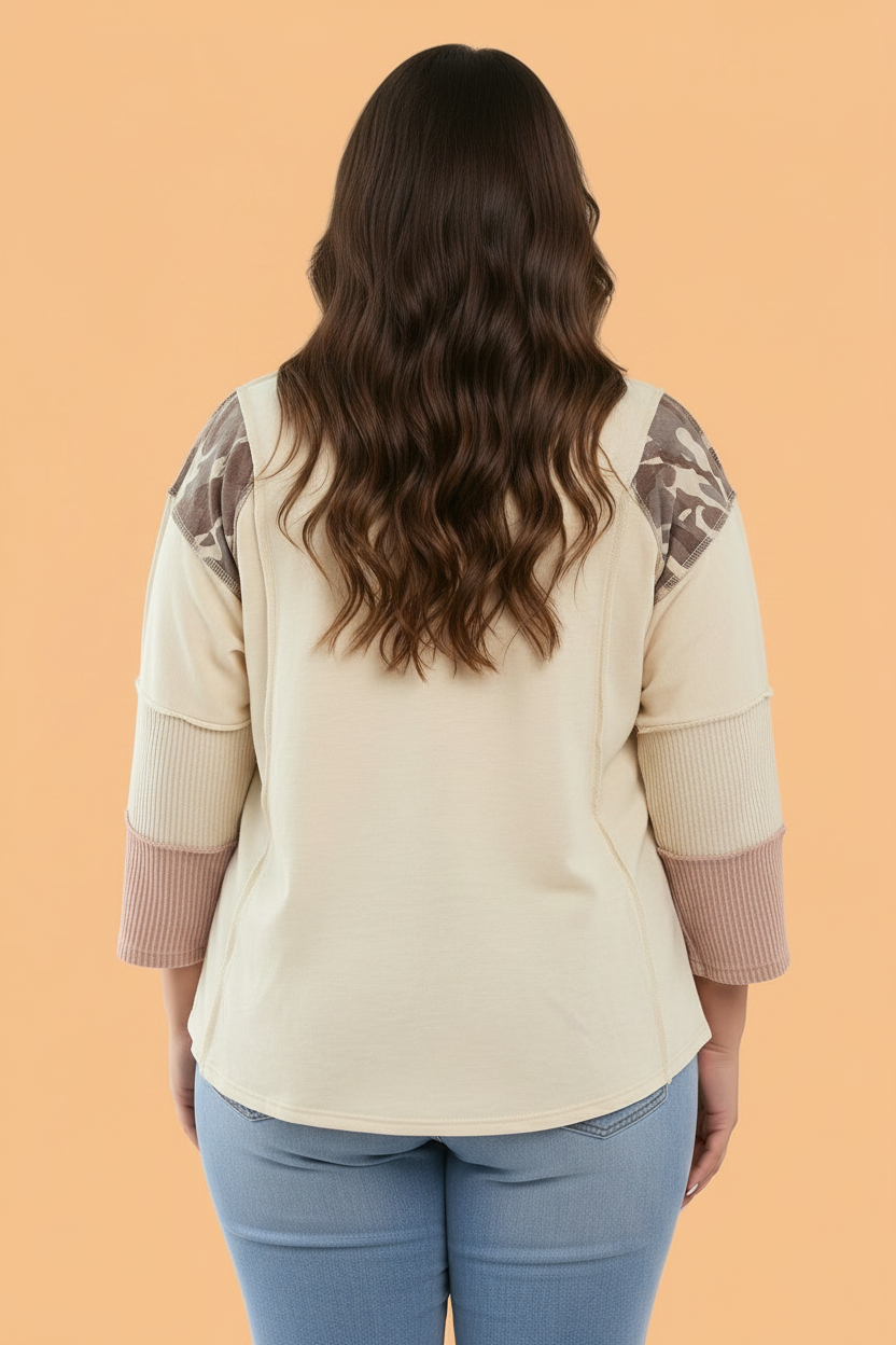 Plus Size Camo Panel Corded Knit Sleeve Blouse