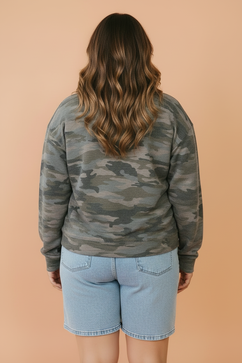 Plus Size Camo Crew Neck Long Sleeve Sweatshirt