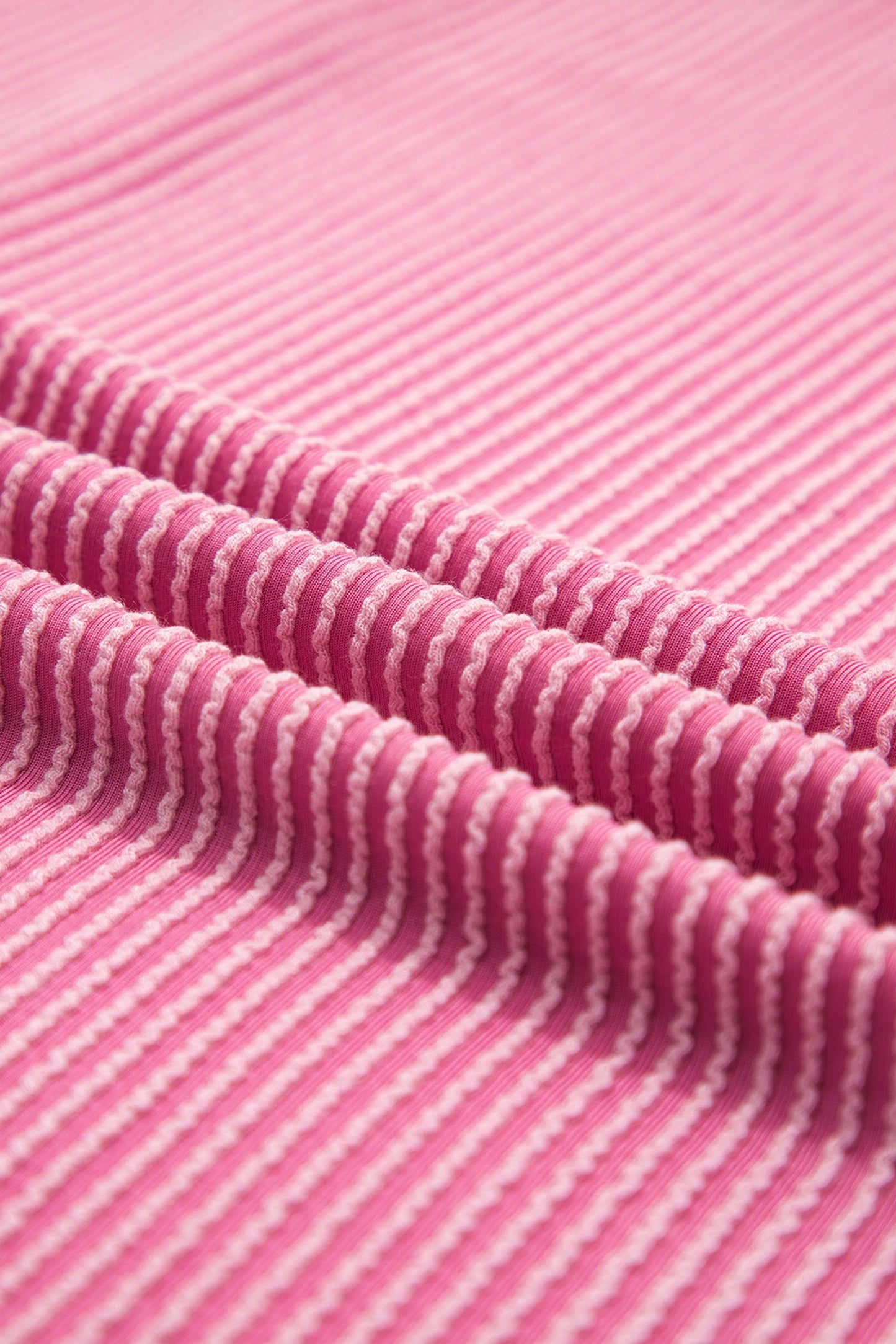 Exposed Stitching Textured Knit T-shirt