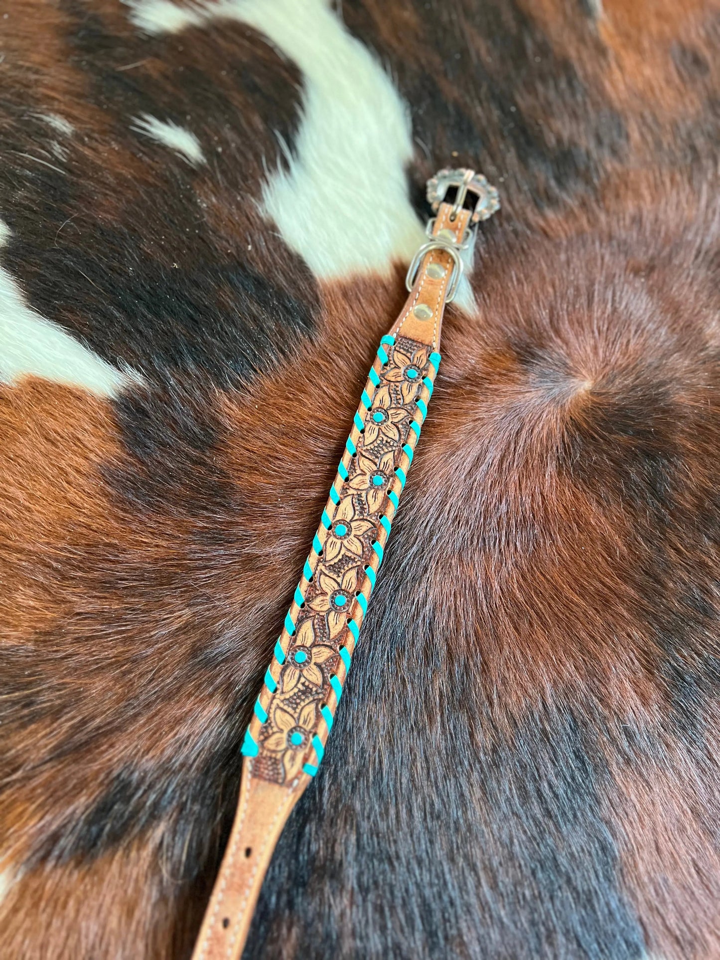 Genuine leather dog collar with teal rawhide