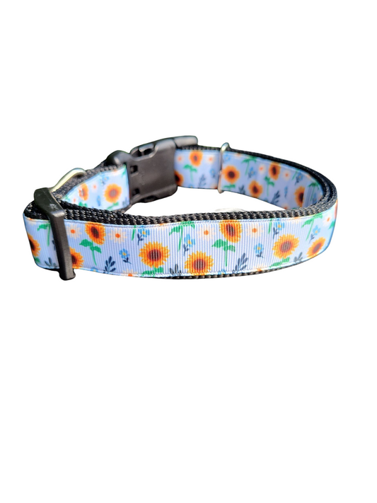 Pretty Flowers Nylon Dog Collar