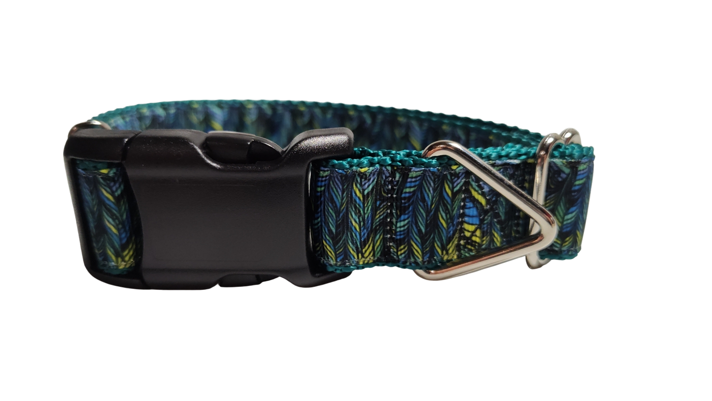 Green Feathers Pattern Nylon Dog Collar