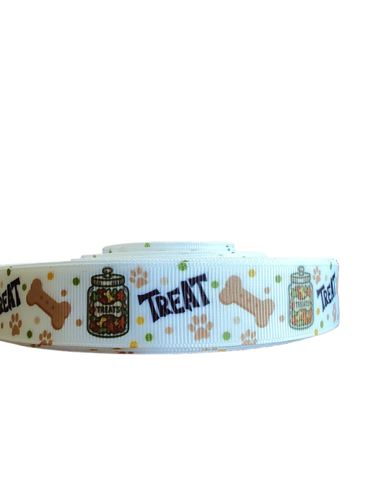 Treat Nylon Dog Collar