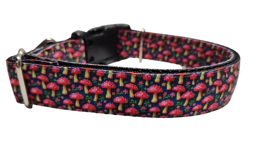 Little Mushrooms Nylon Dog Collar